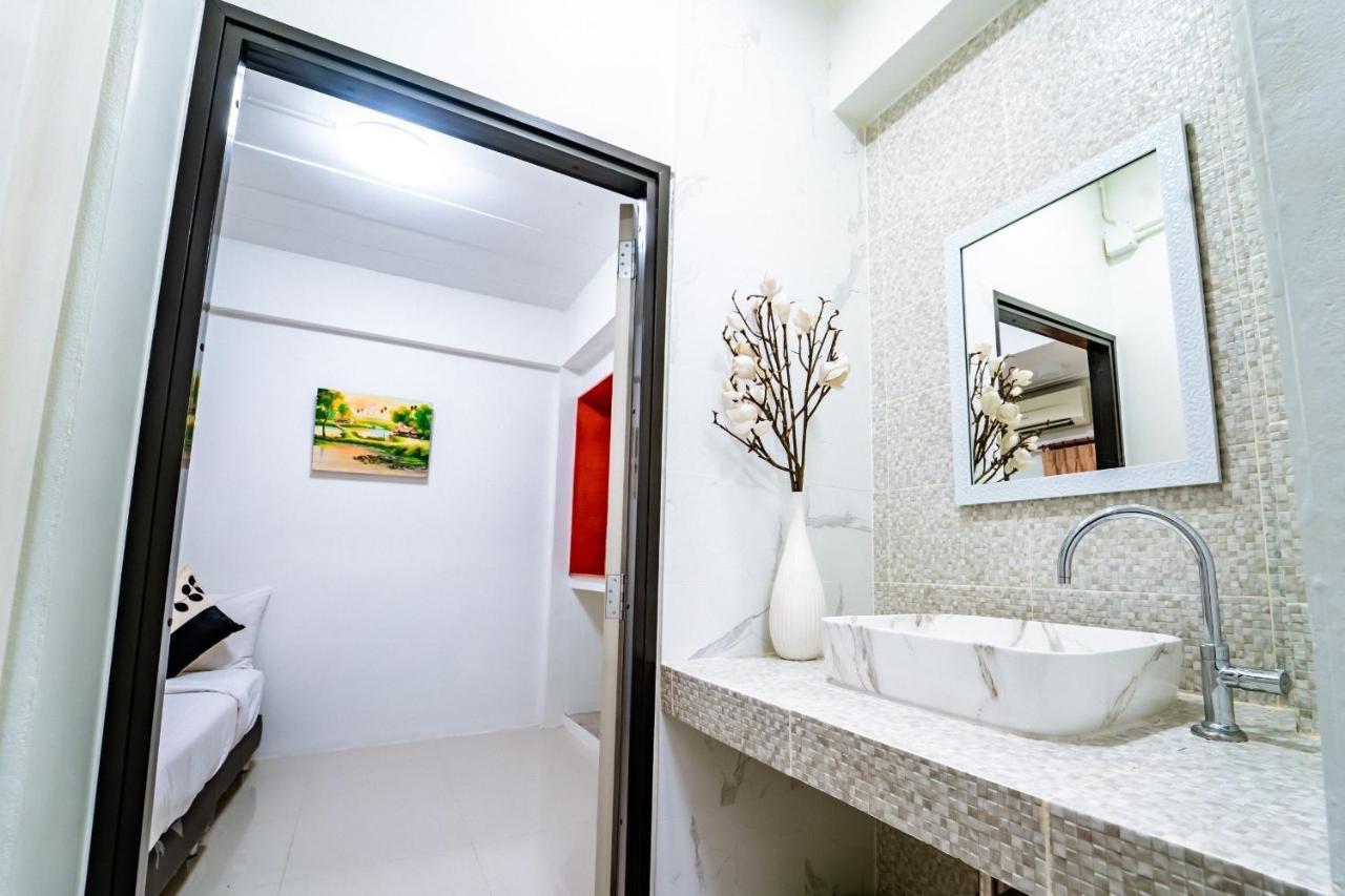 סוראט תאני Mind And Punpun Apartment מראה חיצוני תמונה